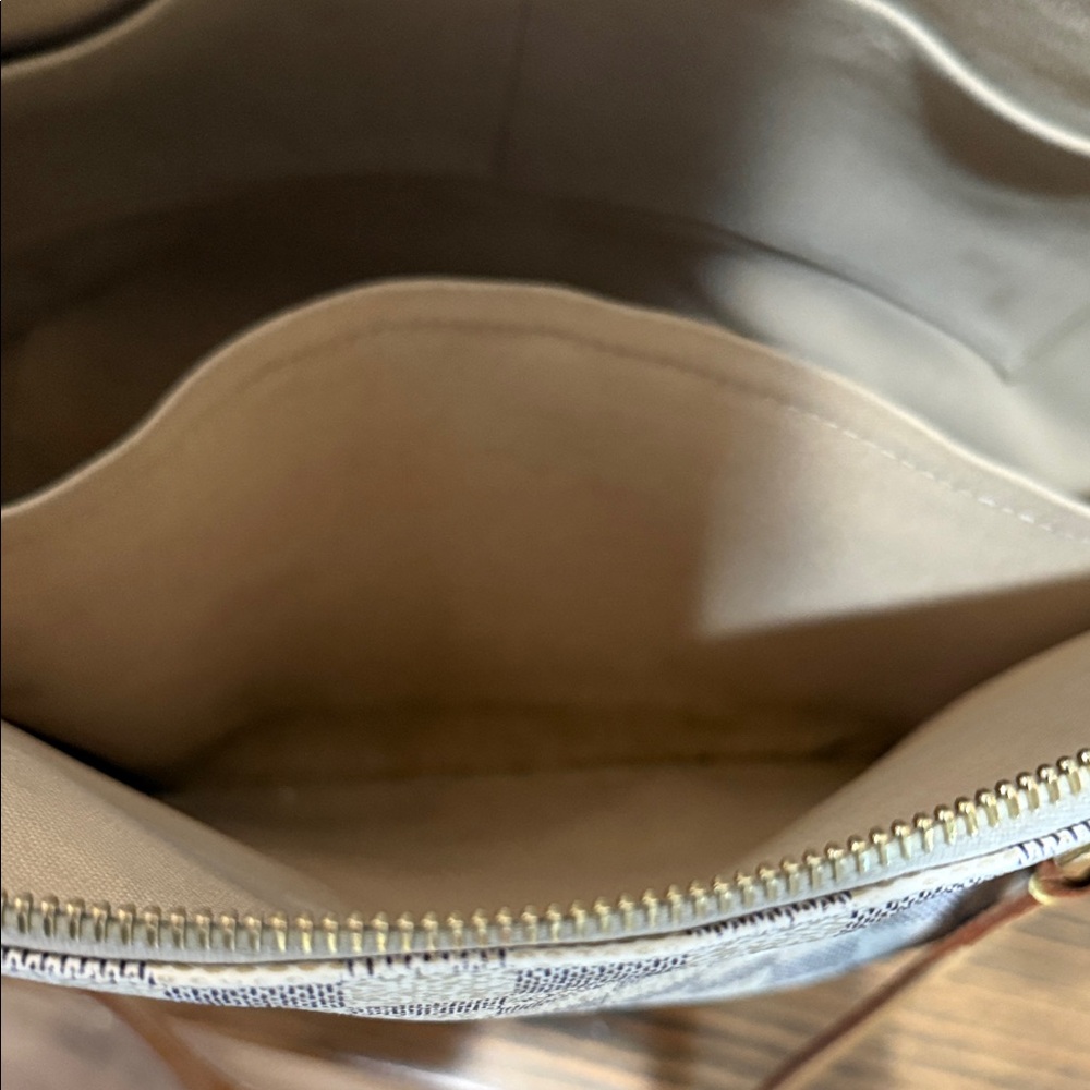 Louis Vuitton Damier Azur Totally MM Tote Bag Shoulder with Zipper - Picture 10 of 13